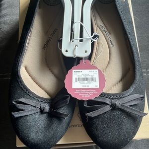 SO slip on dress shoes size 8 1/2 womens